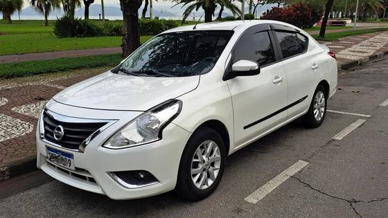 NISSAN VERSA 1.6 16V FLEXSTART SV 4P MANUAL NISSAN VERSA 1.6 16V FLEXSTART SV 4P MANUAL
